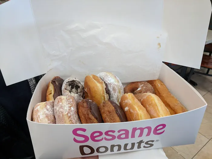 Sesame Donuts Tigard Plaza Picture 5