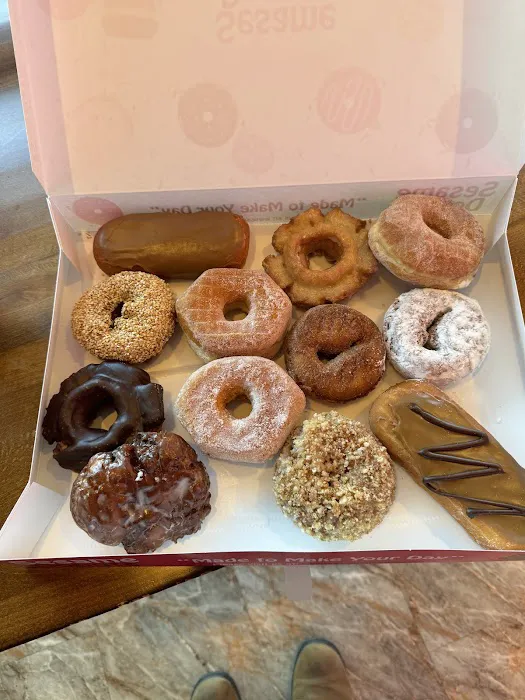 Sesame Donuts Tigard Plaza Picture 9