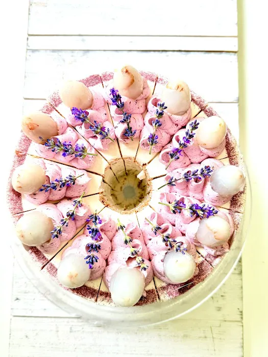 Mio's Delectables Studio Picture 1