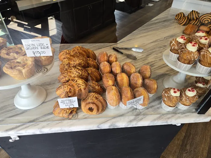 Twisted Croissant & Patisserie Picture 5