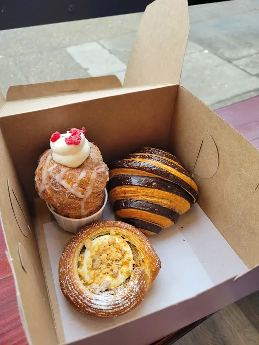 Twisted Croissant & Patisserie Picture 3