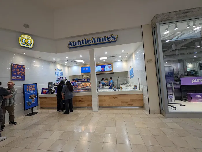 Auntie Anne's Picture 5