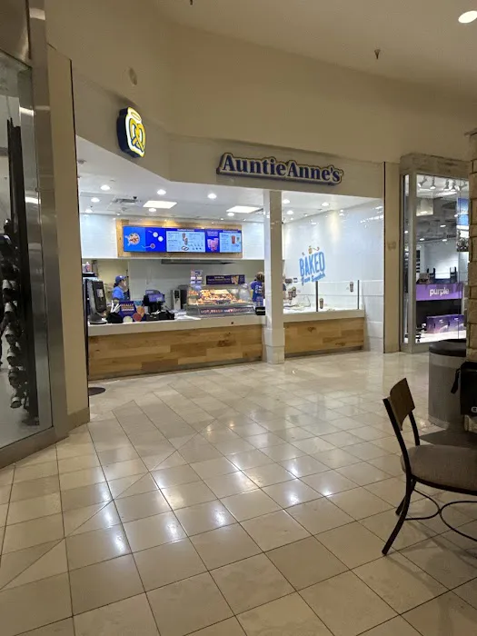 Auntie Anne's Picture 2