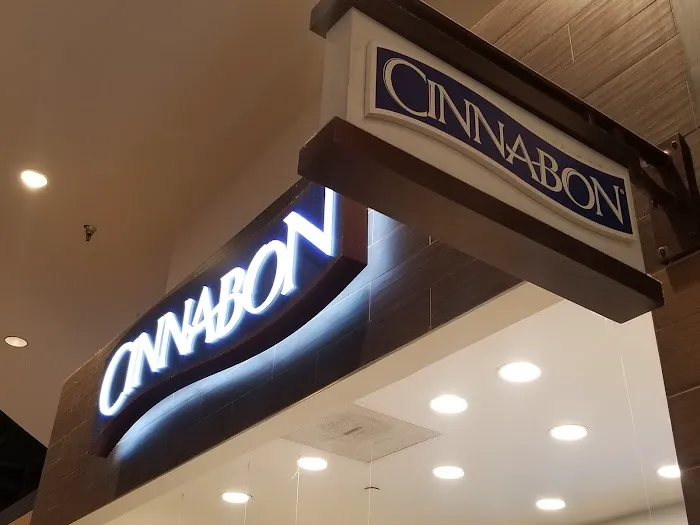 Cinnabon Picture 3