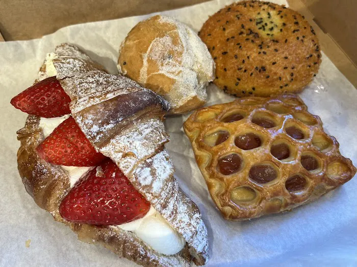 Tous Les Jours - Clackamas Town Center Picture 6