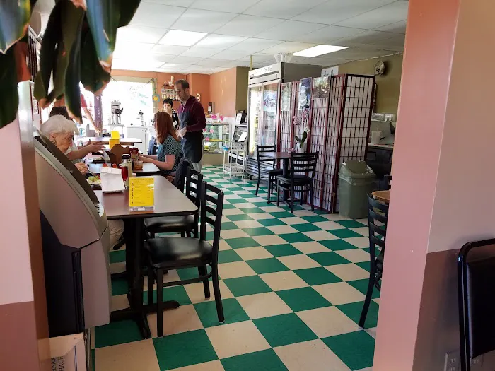 Mehri's Cafe and Bakery Picture 3