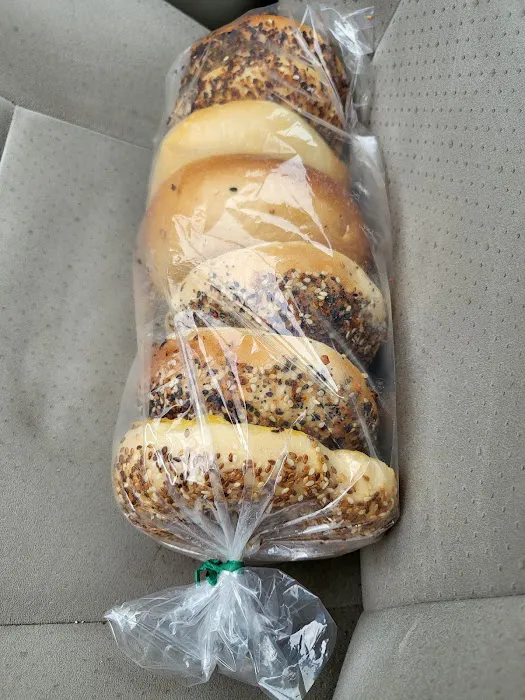 Puddletown Bagels - Springwater Cart Park Picture 4