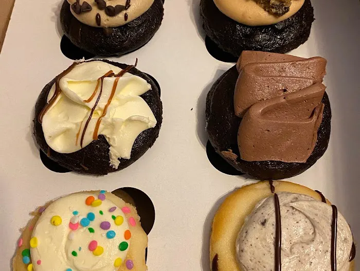 FAT Cupcake Picture 4