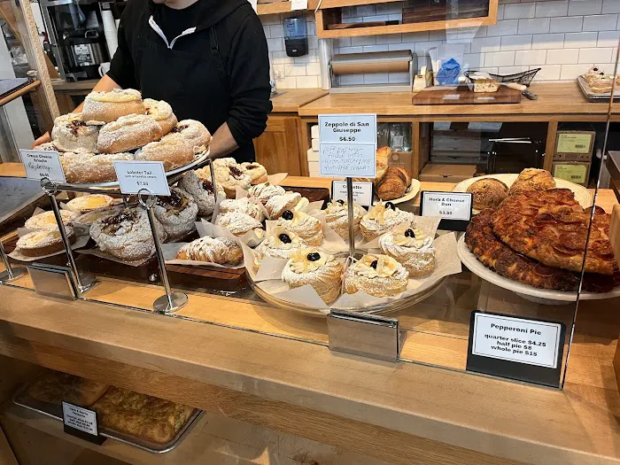Bella's Italian Bakery Picture 9
