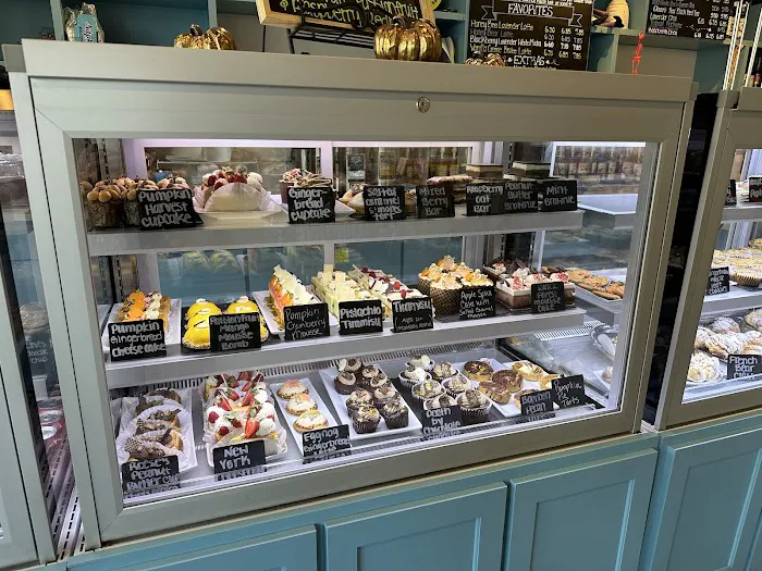 Elka Bee's Bakery Picture 9