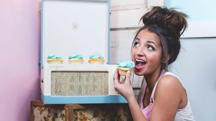 FAT Cupcake Picture 10