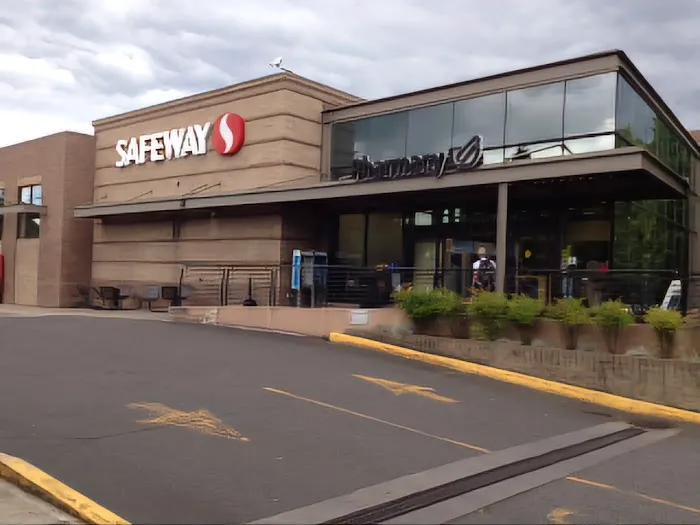 Safeway Bakery Picture 1