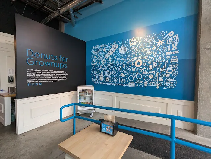 Blue Star Donuts Picture 2