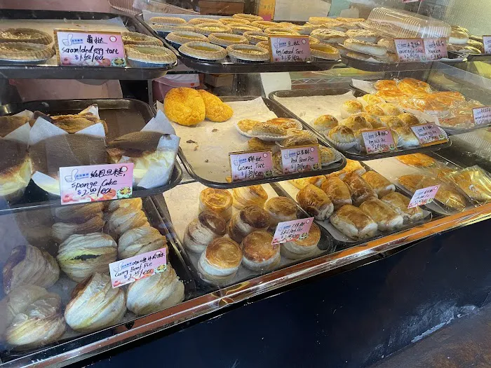 Li Min's Bakery & Bistro Picture 6