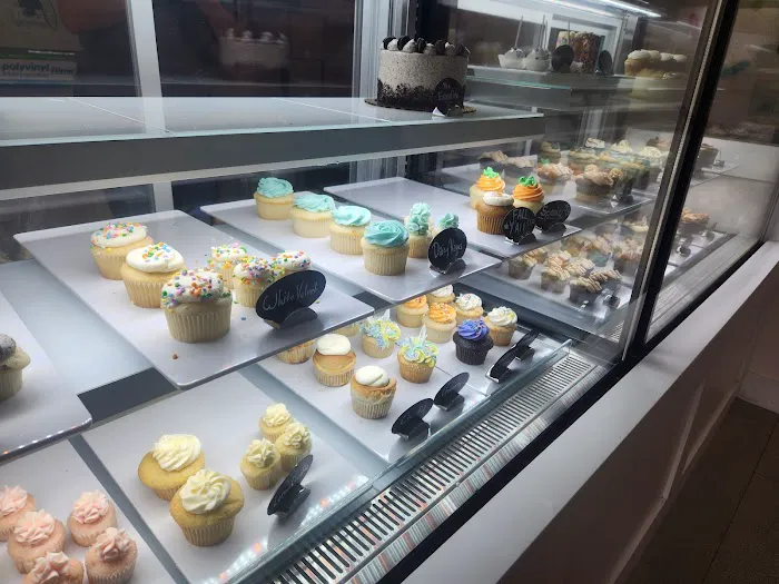 FAT Cupcake Picture 7