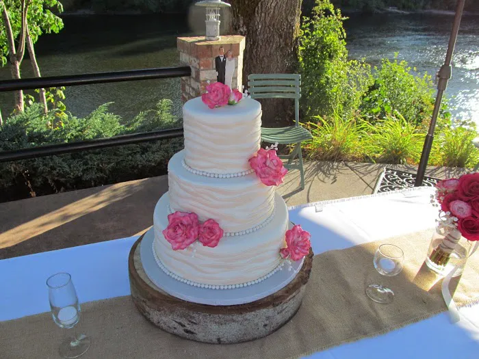 Serious Cake Picture 9