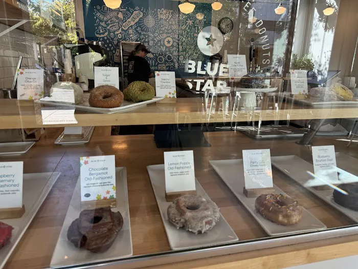 Blue Star Donuts Picture 3