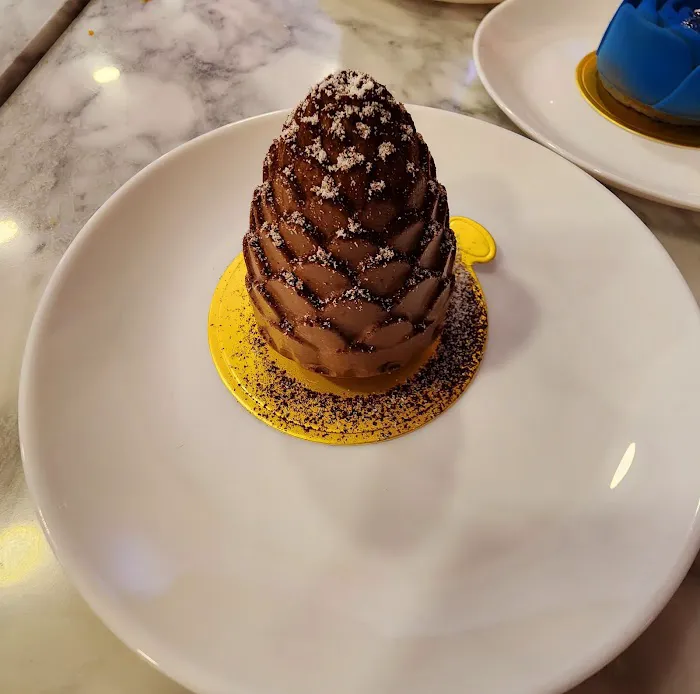 Champagne Poetry Patisserie Picture 8