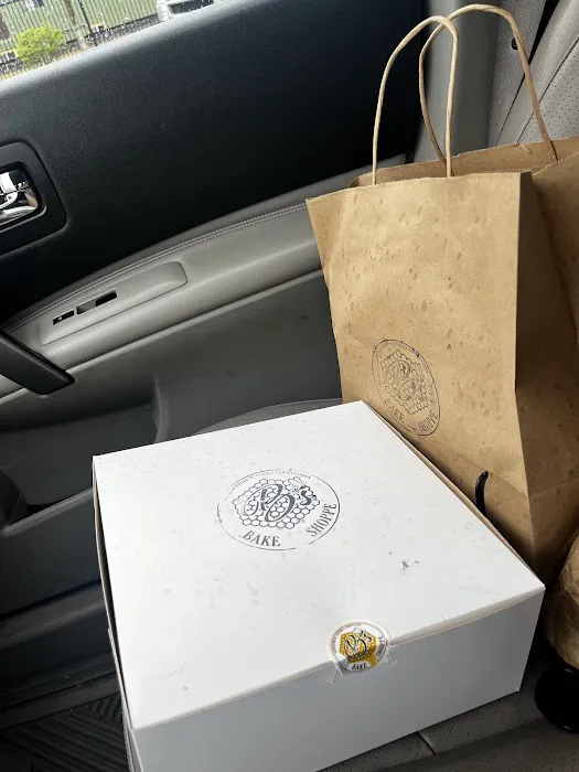 B's Bake Shoppe Picture 2