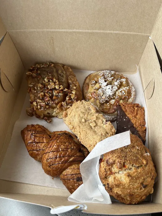 B's Bake Shoppe Picture 4