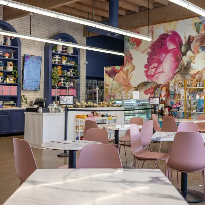 Lux Sucre Bakery + Cafe Picture 6