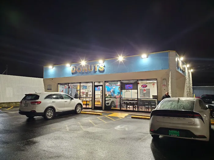 Heavenly Donuts Bakery Picture 4