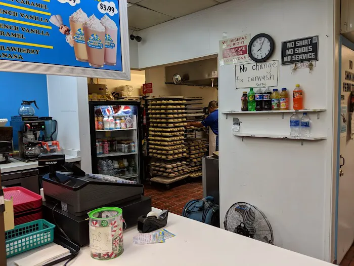 Heavenly Donuts Bakery Picture 2