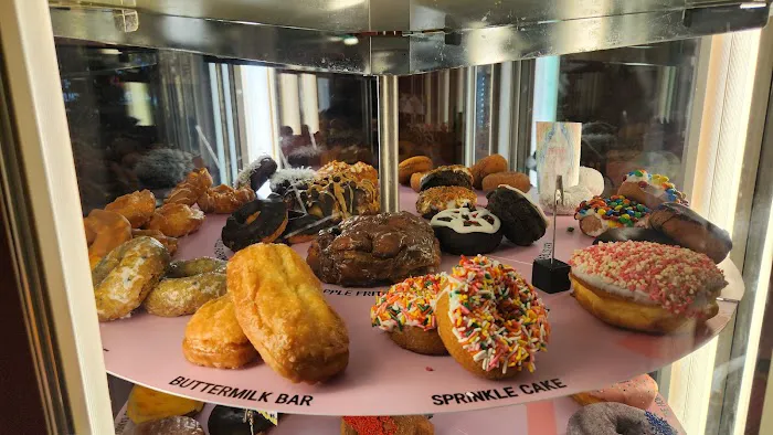 Voodoo Doughnut Picture 3