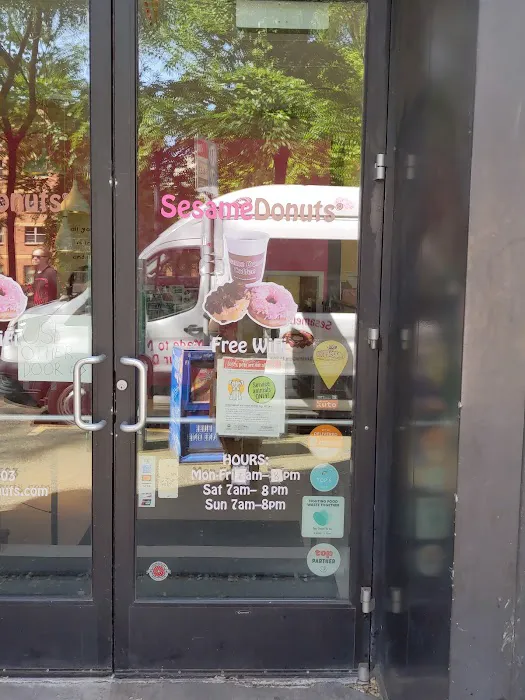 Sesame Donuts Picture 8