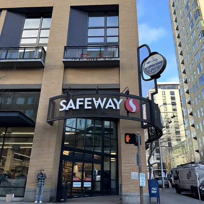 Safeway Bakery Picture 4