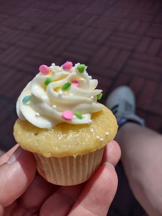 Saint Cupcake & Poplandia Artisan Popcorn Picture 3