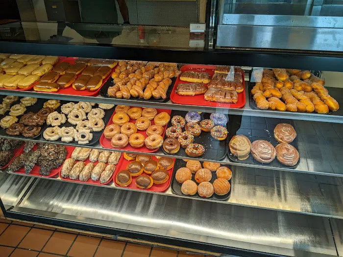 Donut Queen Picture 6