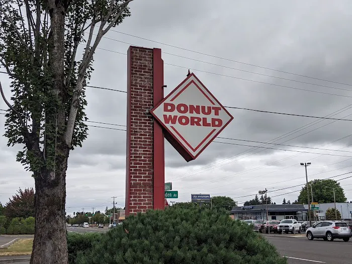 Donut World Picture 1