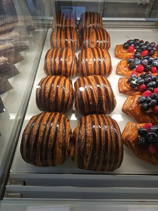 Artisserie Fine Bakery Picture 2