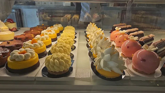 Artisserie Fine Bakery Picture 1
