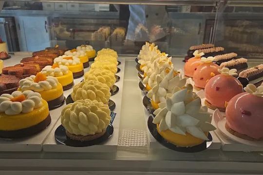 Artisserie Fine Bakery