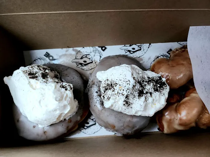 Doe Donuts + Ice Cream Picture 1