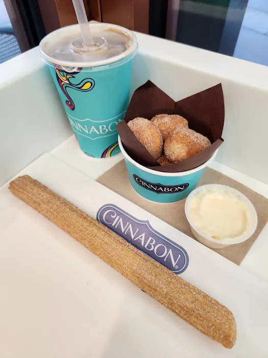 Cinnabon Picture 3