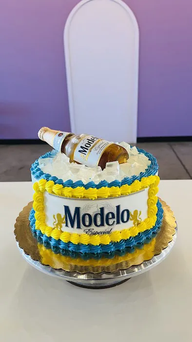 Castillo's Cake Shop Picture 8