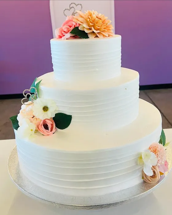 Castillo's Cake Shop Picture 9