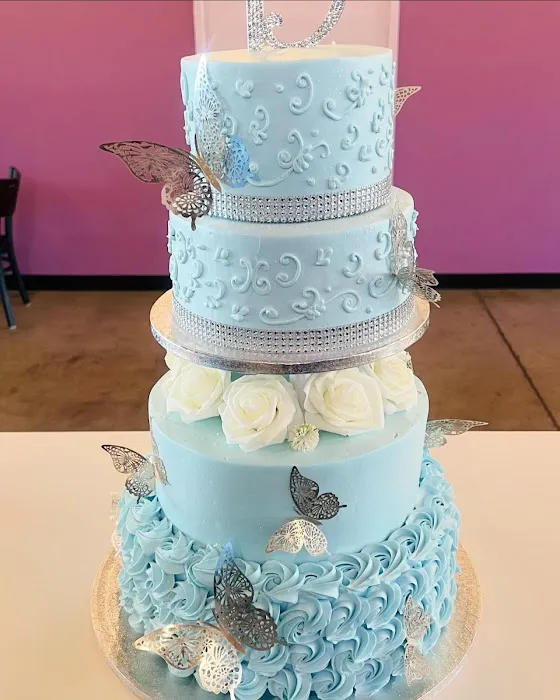 Castillo's Cake Shop Picture 5