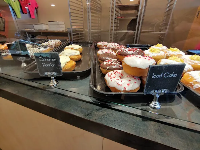 dot donuts Picture 3