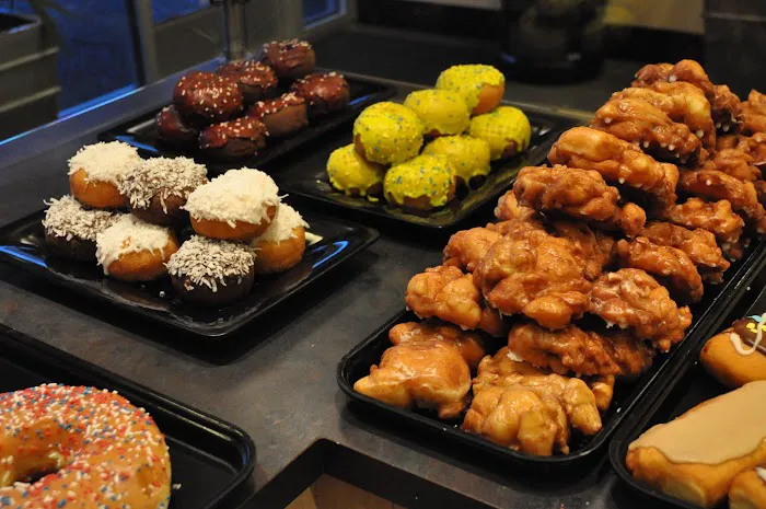 dot donuts Picture 10