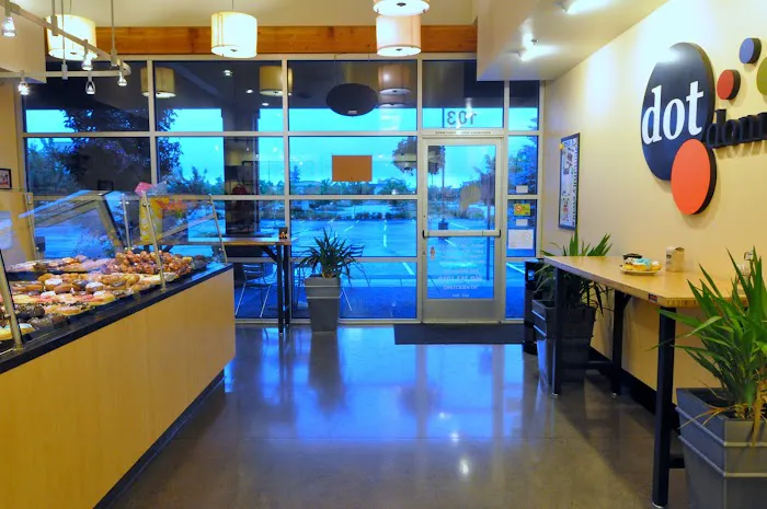 dot donuts Picture 9