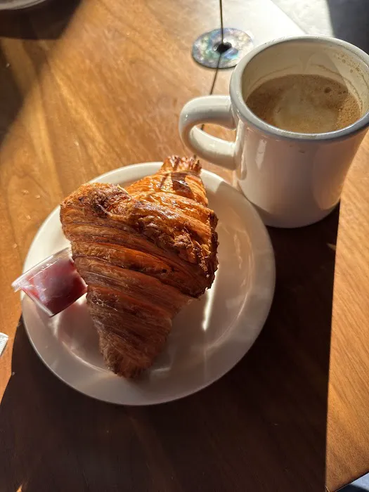 Fleur De Lis Bakery & Cafe Picture 7