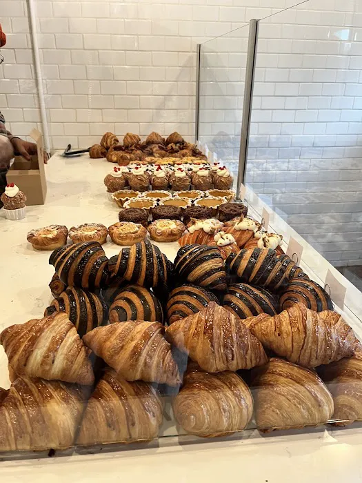 Twisted Croissant & Patisserie Picture 3