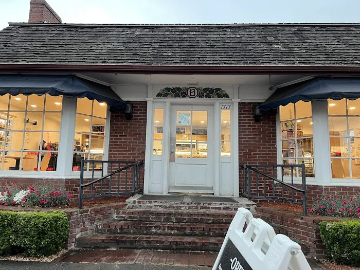 Helen Bernhard Bakery Picture 10