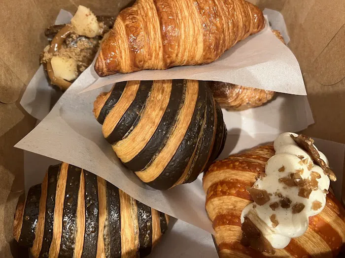 Twisted Croissant & Patisserie Picture 8