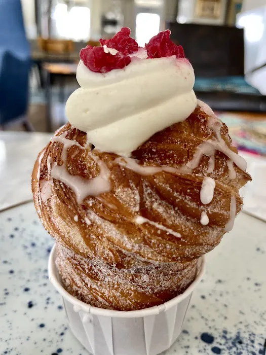 Twisted Croissant & Patisserie Picture 3