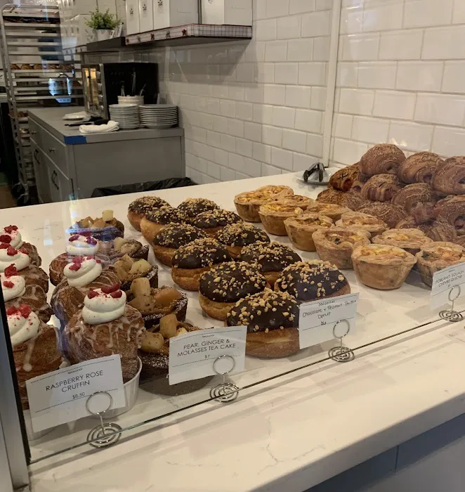 Twisted Croissant & Patisserie Picture 9
